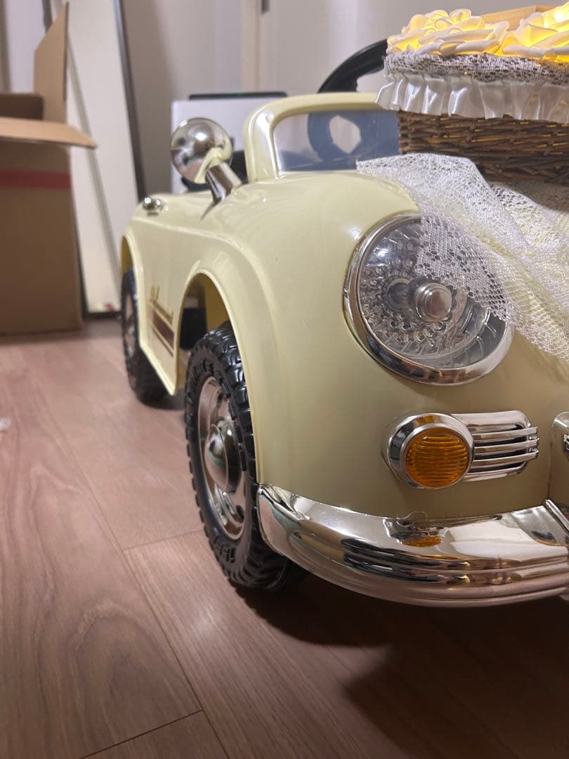 リングガール　リングボーイ　ラジコンカー　子ども　乗り物　車