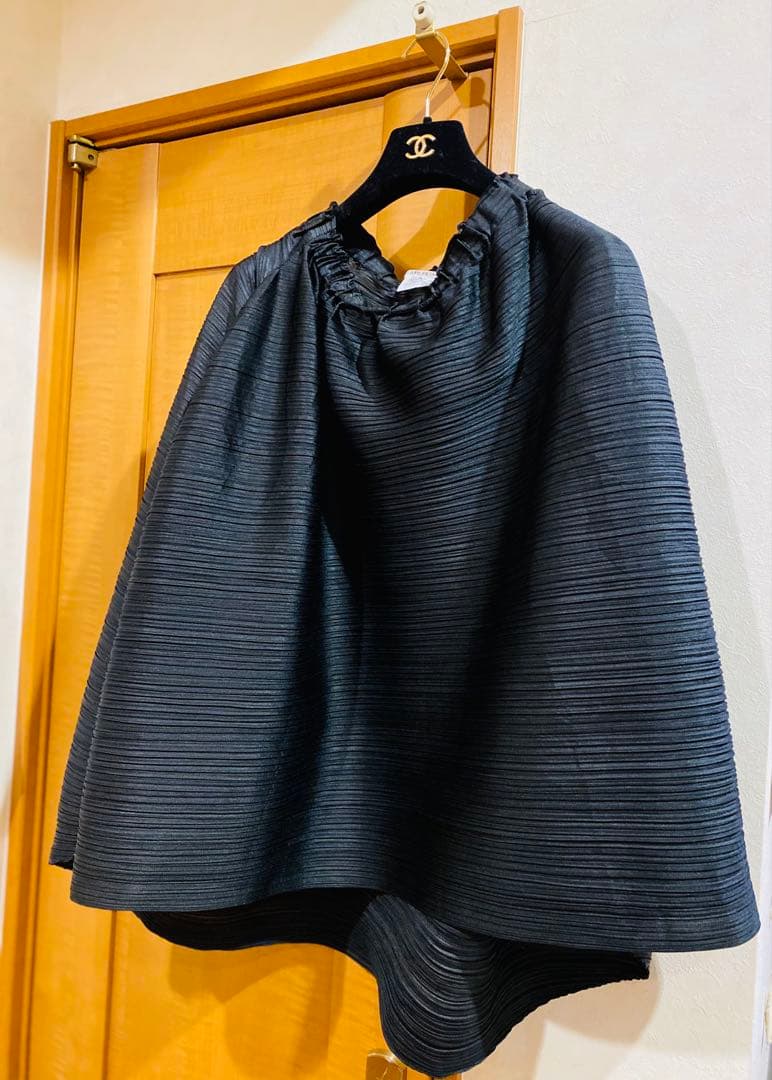 プリーツプリーズ　フレアスカート