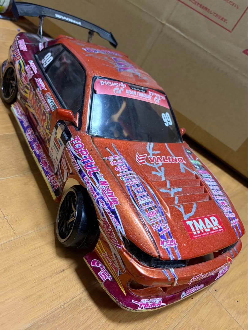 ドリフトカー 1/10 オレンジ/ブラック リモコン付き