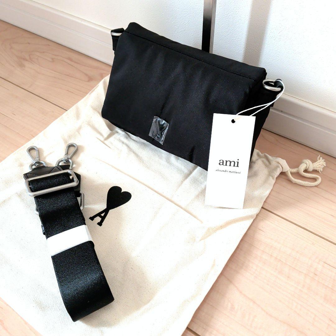 新品 ami paris アミパリス 黒 ショルダーバッグ クロスボディバッグ