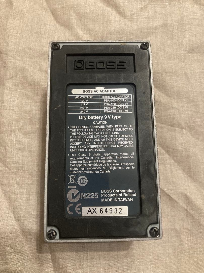 BOSS SYB-5 ベースシンセサイザー