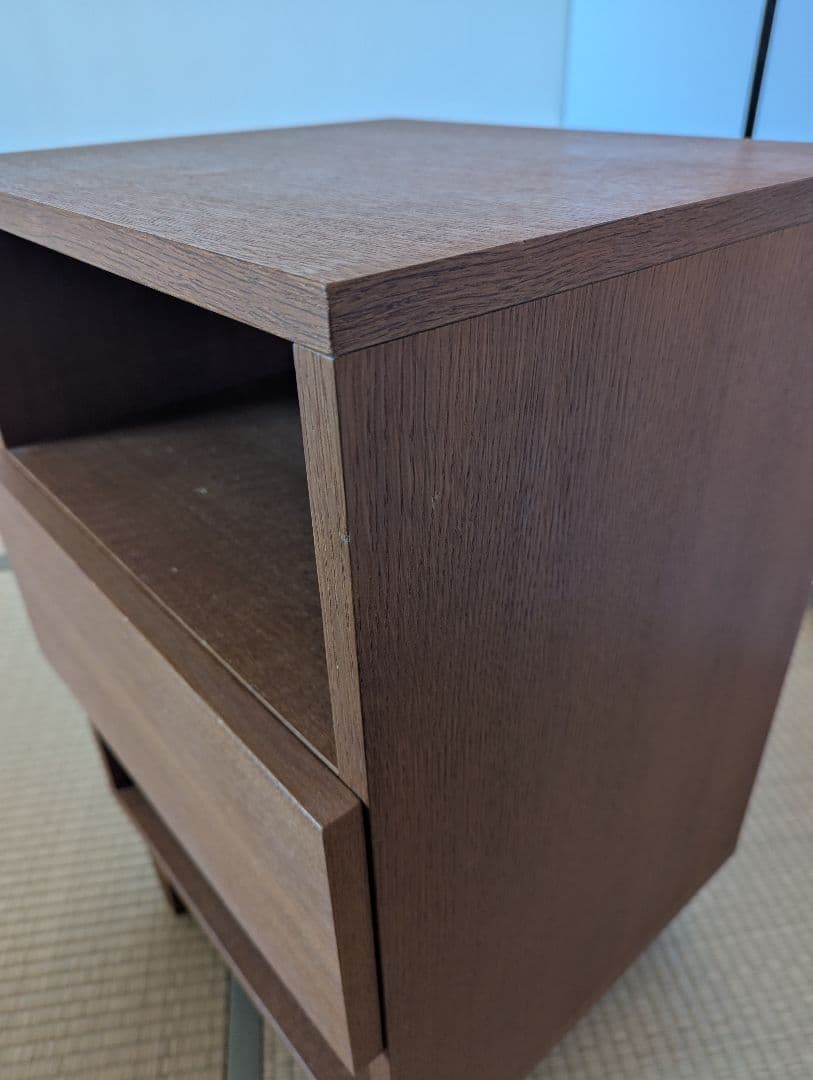 PAGナイトテーブル