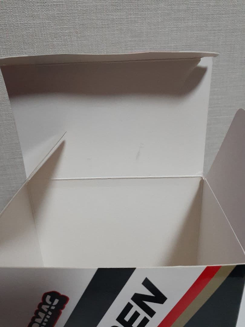 TARMAC Honda Integra Type-R DC5 無限 1/64