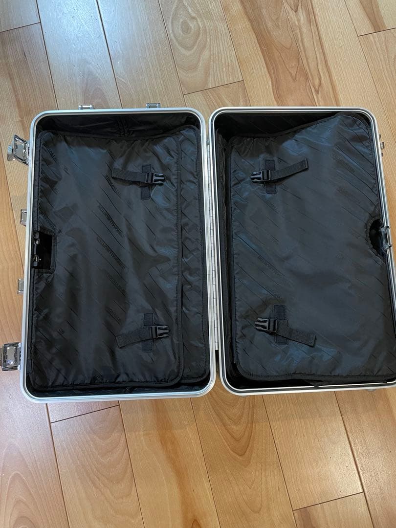 ゼロハリバートン　キャリーケース　2輪 TSAロック付き　車輪交換済