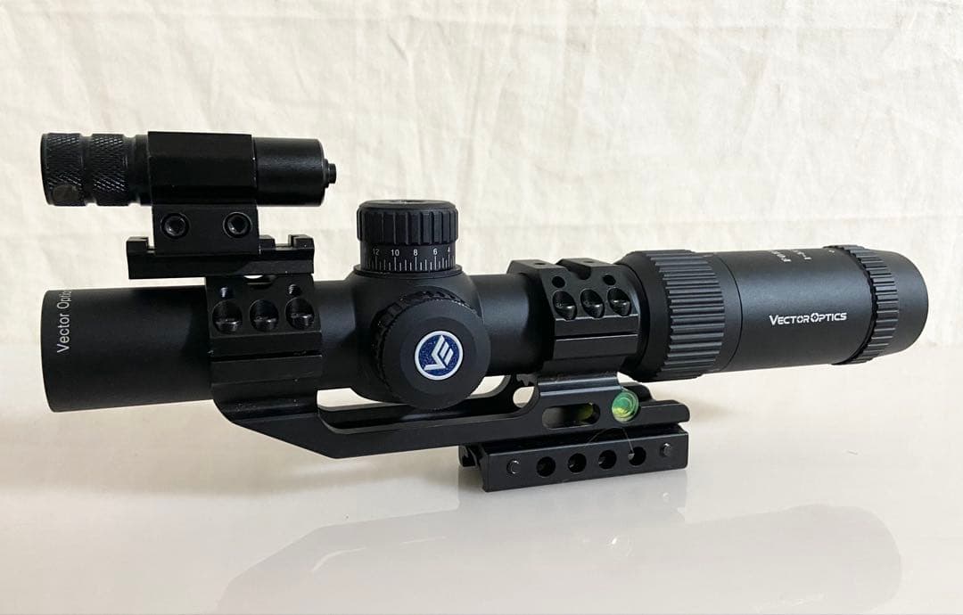 Vector Optics Forester 1-5×24 Gen2 スコープ