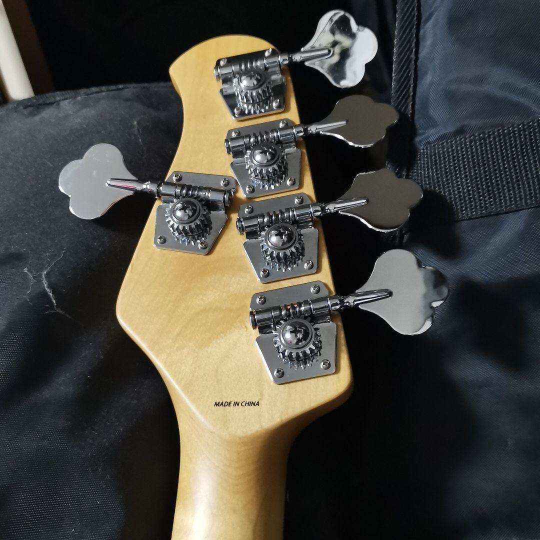 期間限定値下げ ミュージックマンの廉価SUBベース５弦