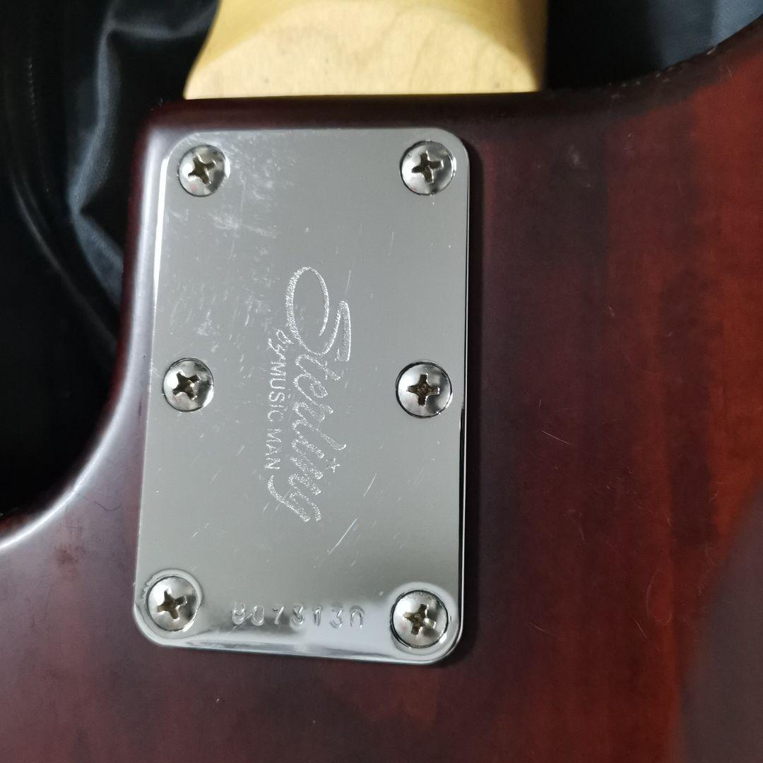 期間限定値下げ ミュージックマンの廉価SUBベース５弦