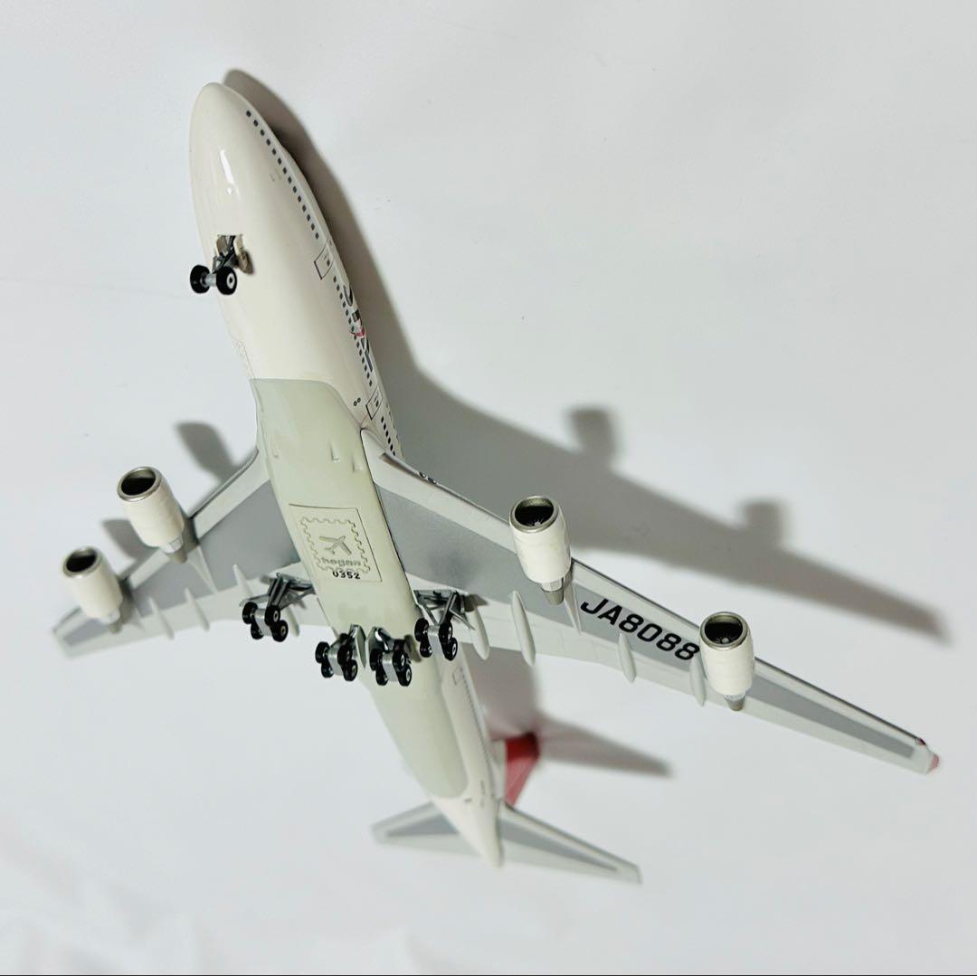 激レア 1/300 JAL 747-400 シリアル番号入りダイキャスト
