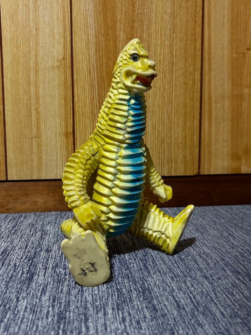 マルサン レッドキング ソフビ 破損品 当時物