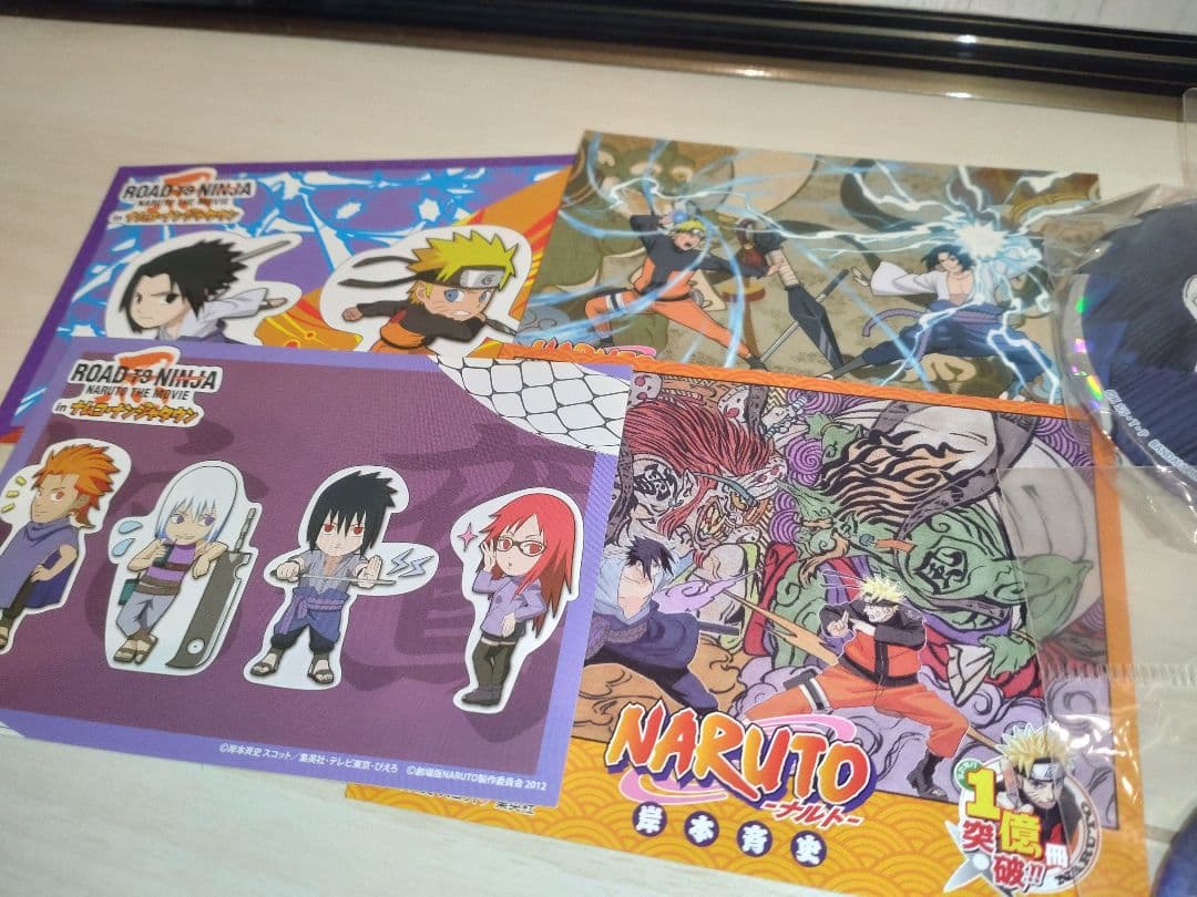 NARUTO　うちはサスケ　缶バッジ　ステッカー　セット　ナルト　SASUKE