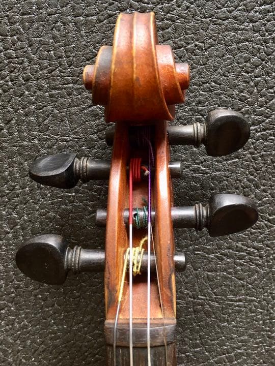 バイオリン 中国メーカー 1943年製かな？