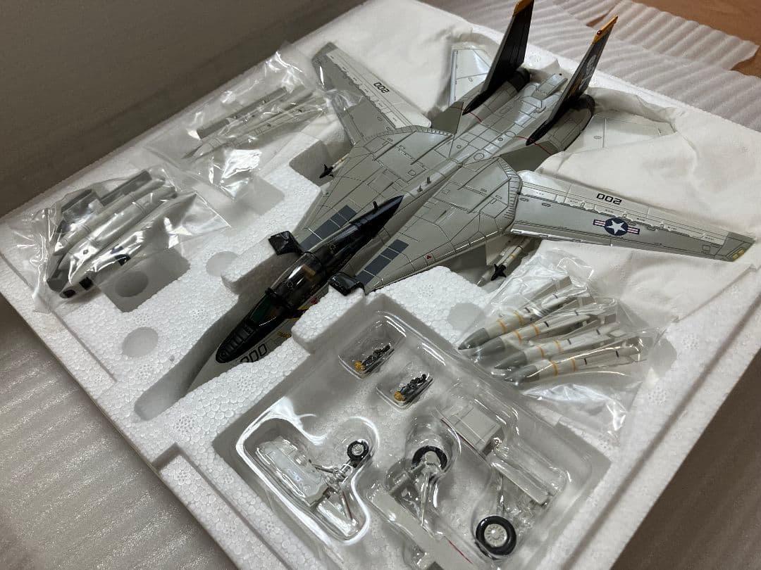 F② 1/72 F-14 TOMCAT\"JollyRogers\" HA5203