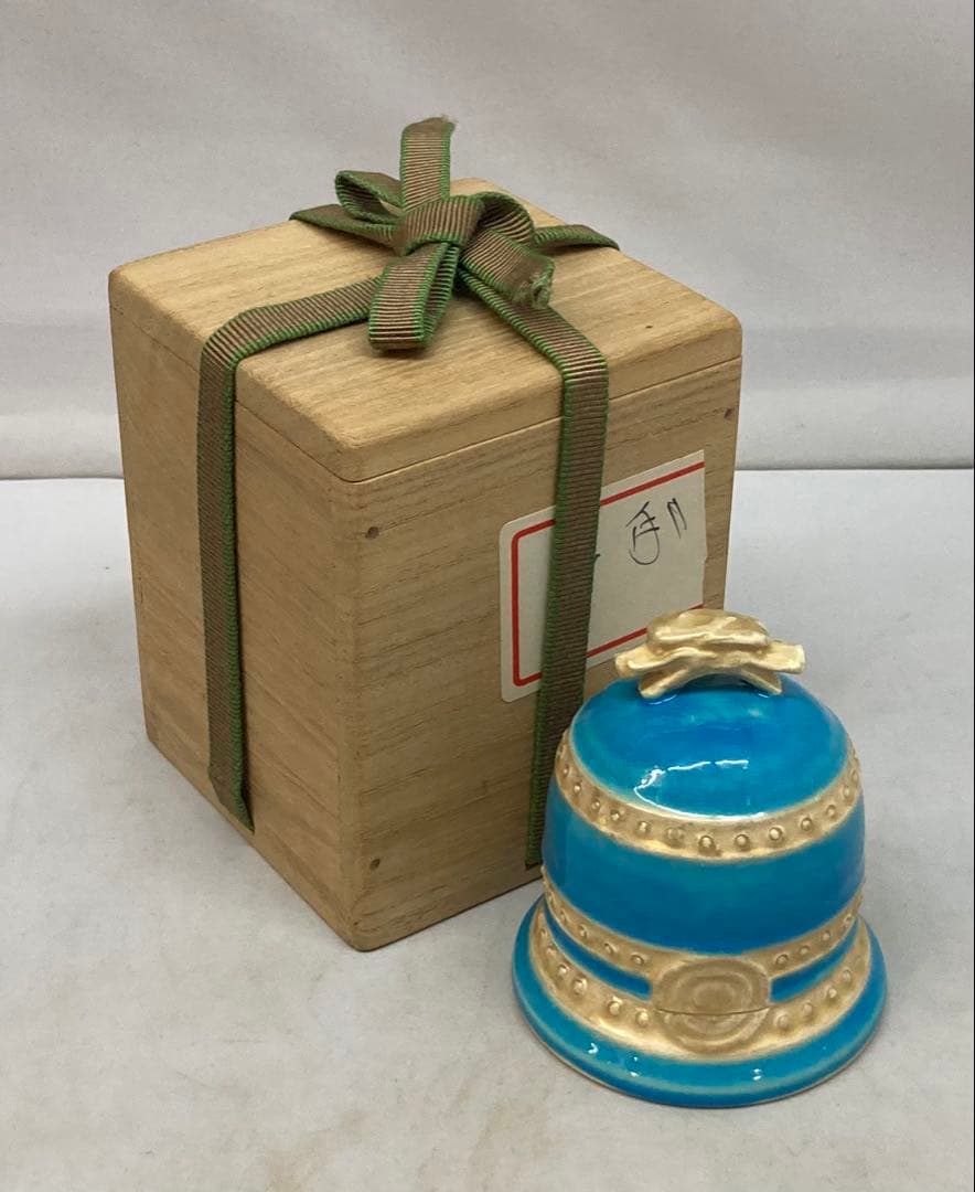 B333b 双竜頭釣鐘 香合　吾唯足知　作者不詳　保存用桐箱付　茶道具　巳年