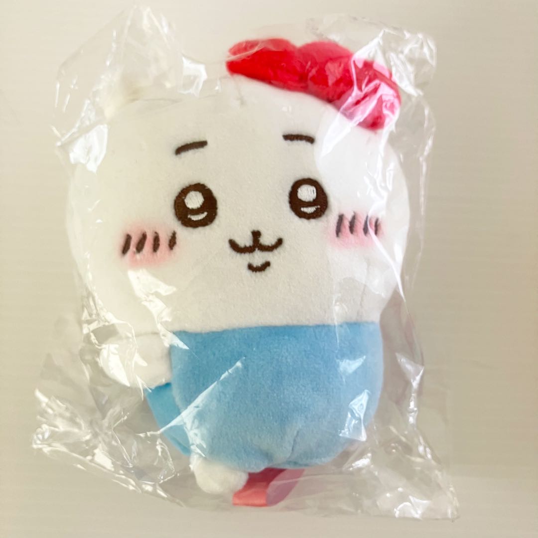 ちいかわ　サンリオ　持ちますマスコット　３体セット　ちいかわ　ハチワレ　うさぎ