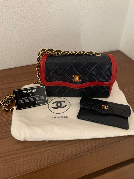 シャネルCHANELマトラッセミニショルダーバッグ