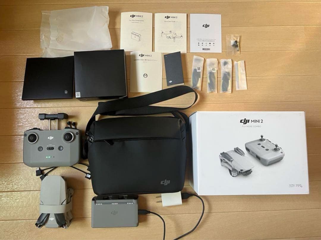 DJI MINI 2 FLY MORE COMBO ドローン
