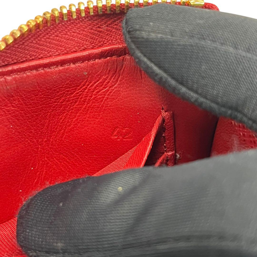 極美✨プラダ ケース キーリング サフィアーノレザー 金ロゴ レッド