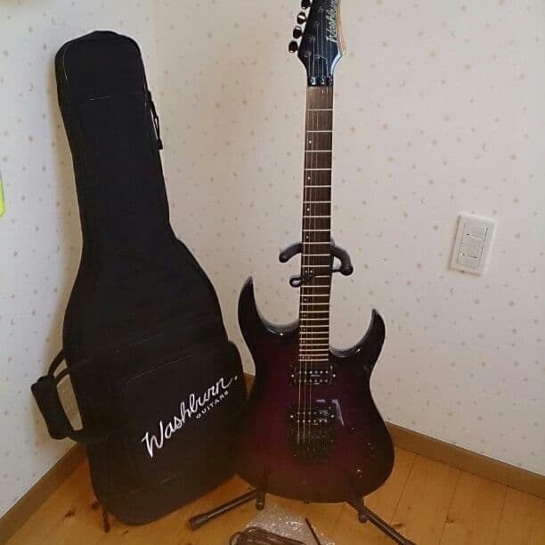 送料込み。ギター  Washlrr