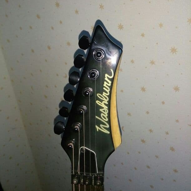 送料込み。ギター  Washlrr