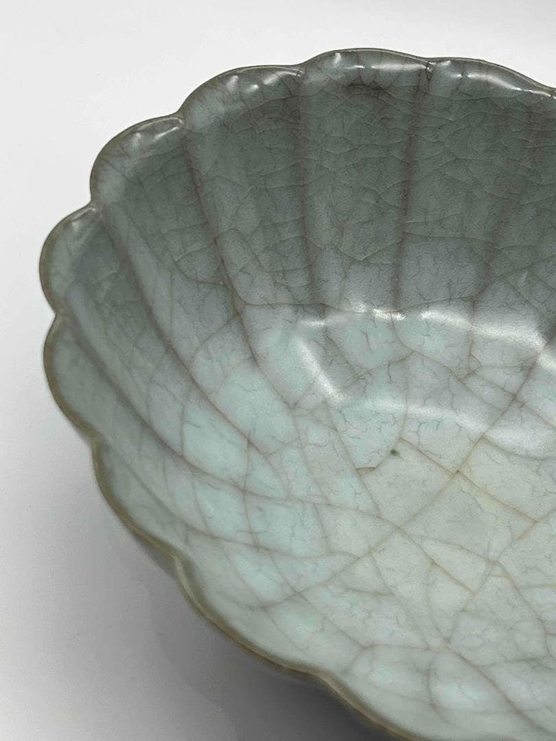 宋時代　青磁　汝官窯菊瓣碗 官汝窯碗　郊壇官窯 茶盞 唐物(C-79)