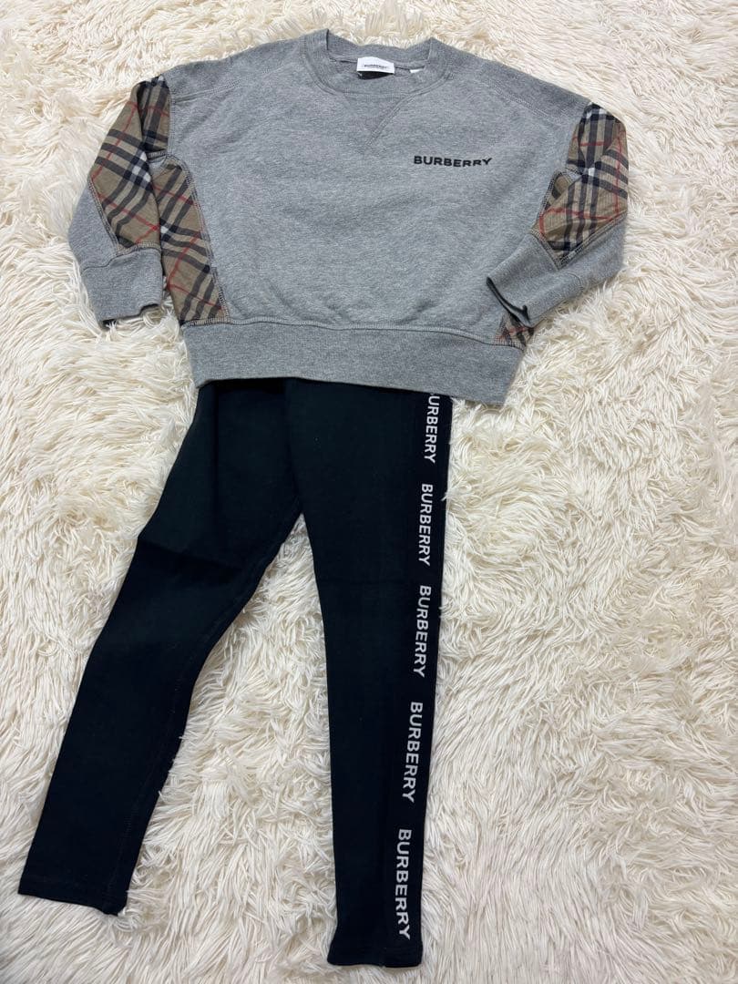 BURBERRY トレーナーとレギンスセット