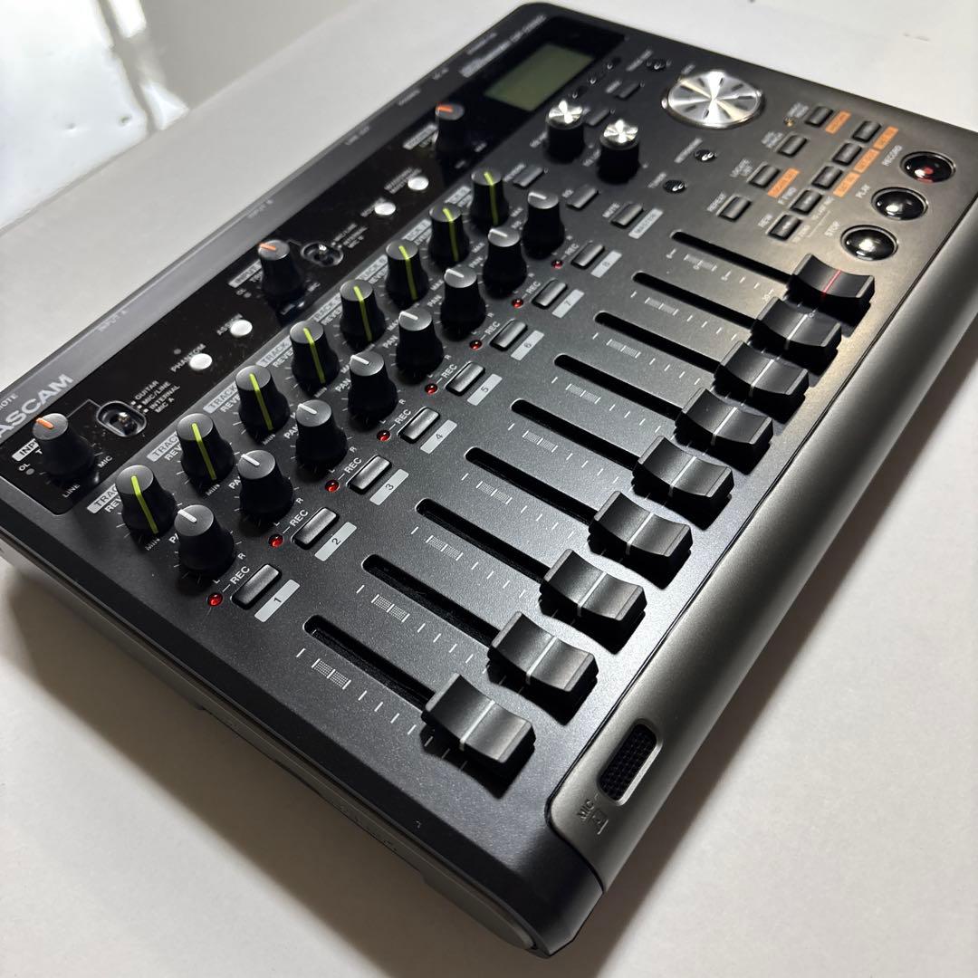 【新品同様】TASCAM（タスカム）DP-03SD 8トラックMTR