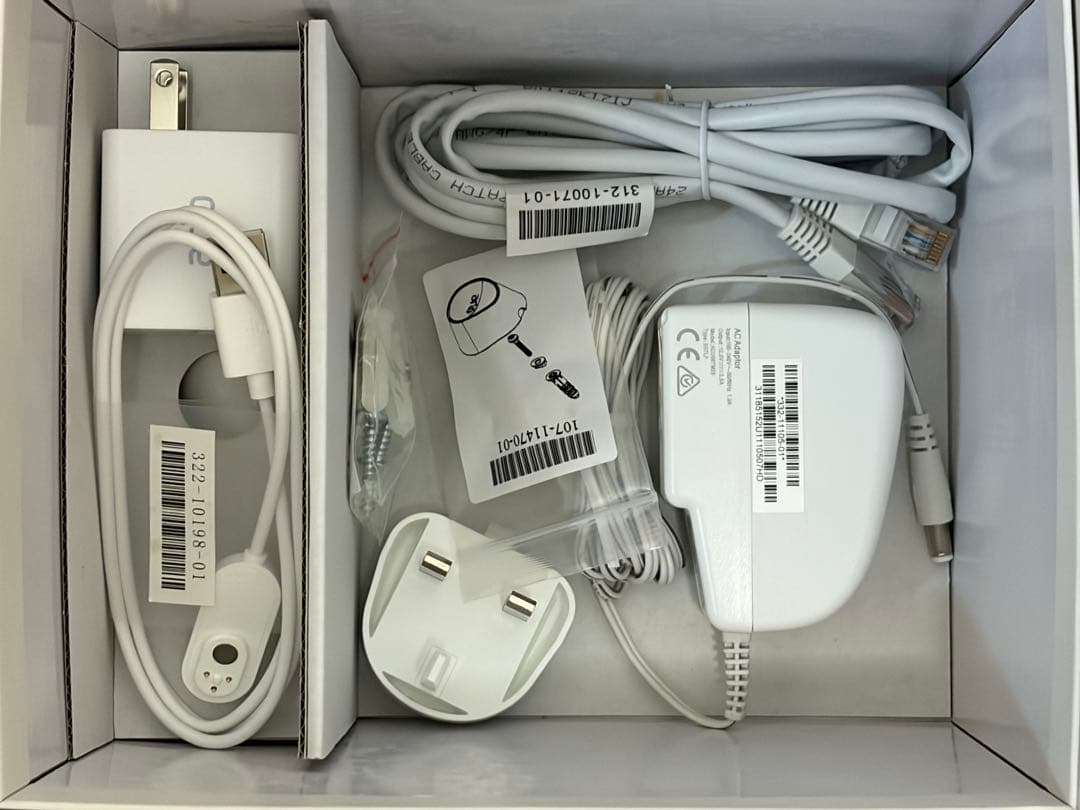 ひ*り様 Arlo Ultra Series 4K UHD 防犯カメラ 2台セッ