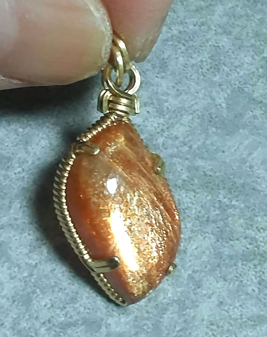 ゴールデンサンストーン 14kgf ペンダントトップ