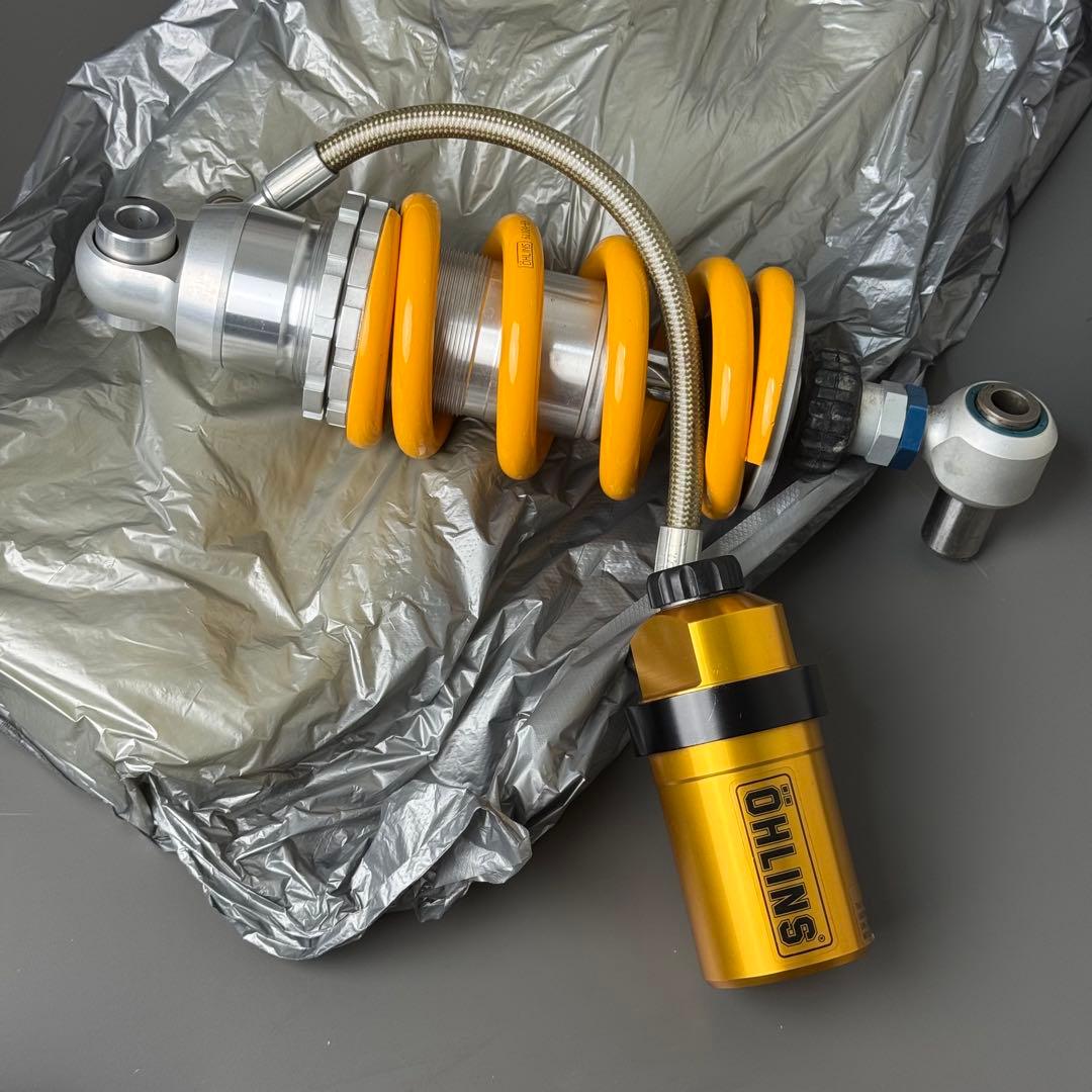 YZF-R25 オーリンズ リアサスペンション YA467