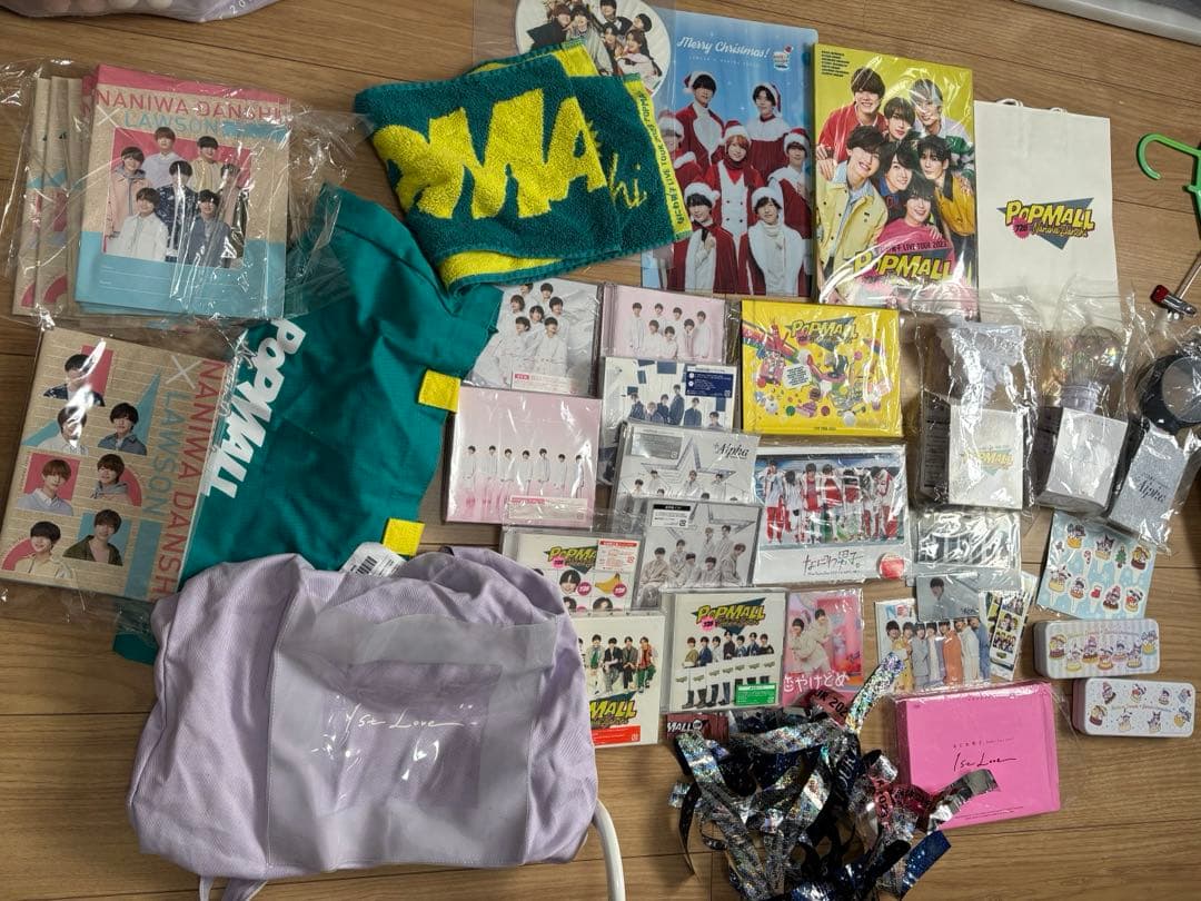 なにわ男子　グッズ