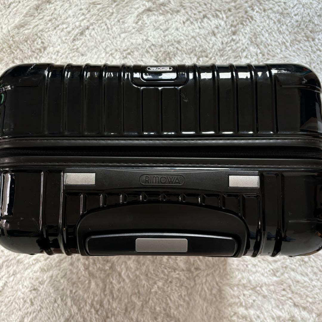 美品✨RIMOWA リモワ　ポリカボネート　サルサデラックス　ブラック　4輪