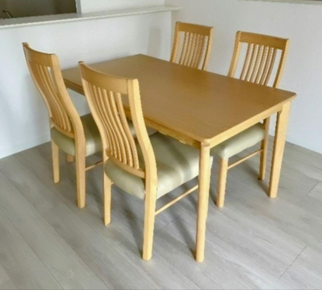 【美品】ニトリ　ダイニングテーブルセット　DT インテール135