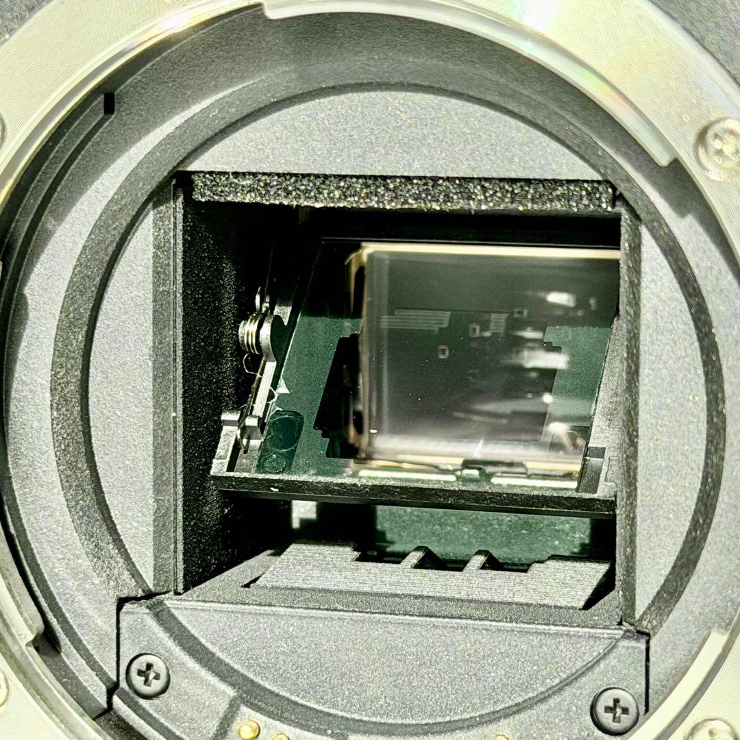 ジャンク品 Canon EOS Kiss X3 標準レンズ付き