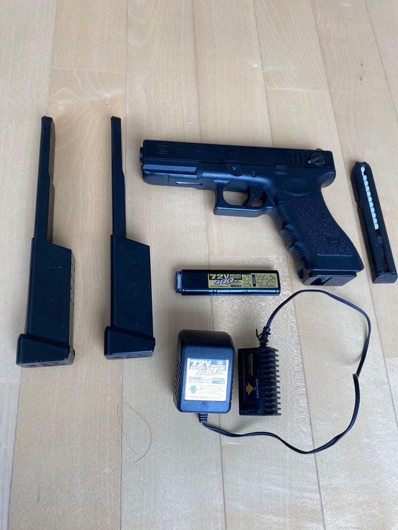 最終お値下げGlock 18C バッテリー付き動作確認済み！100連マガジン✖️2