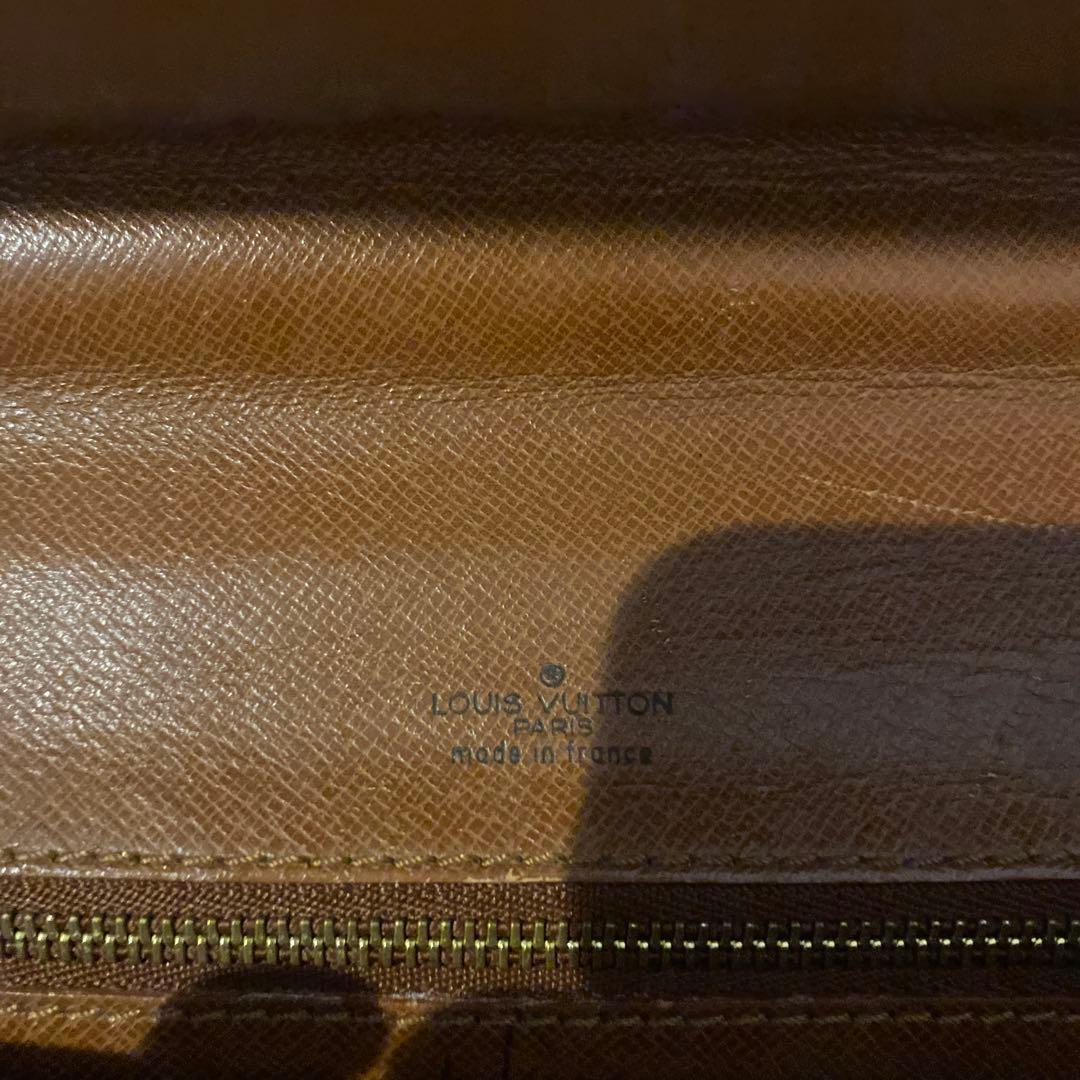 Louis Vuitton モンソー28