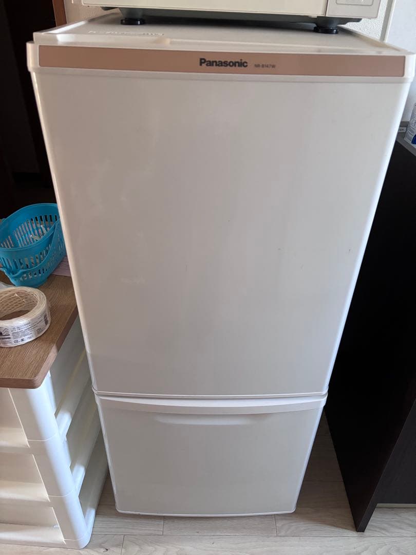 Panasonic ノンフロン冷蔵庫 NR-B147W-W 2015年製