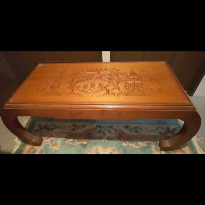 値下げ！アンティーク希少　木彫り細工がとても美しいローテーブル　ヴィンテージ