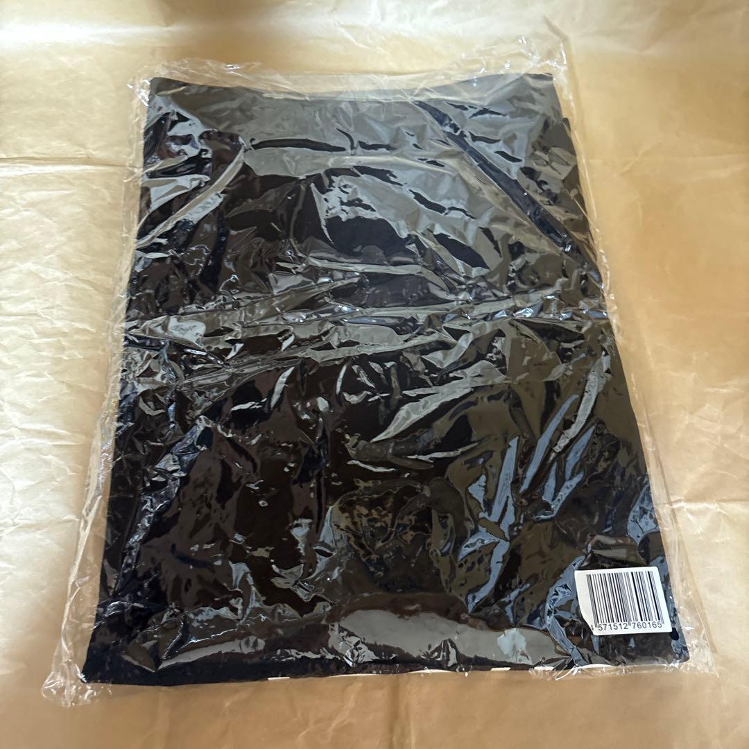 【美品】SixTONES OneST トレーナー　ペンライト　ステッカー　DVD