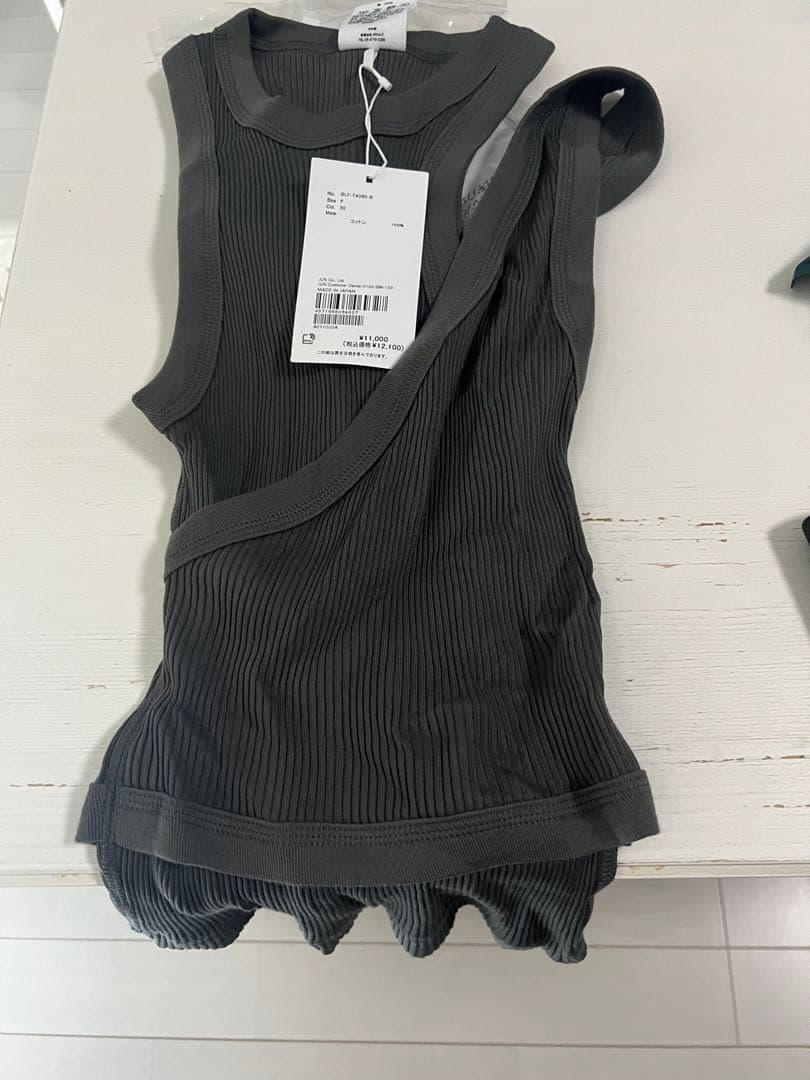 HYKE タンクトップ　新品