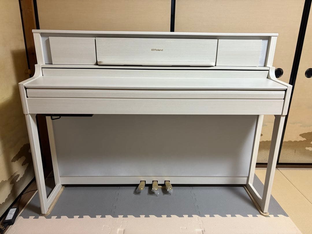 Roland アップライトピアノ 88鍵 ホワイト
