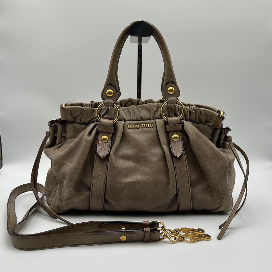 【美品】miu miuヴィッテロ・リュクス 2way ハンドバッグ レザー