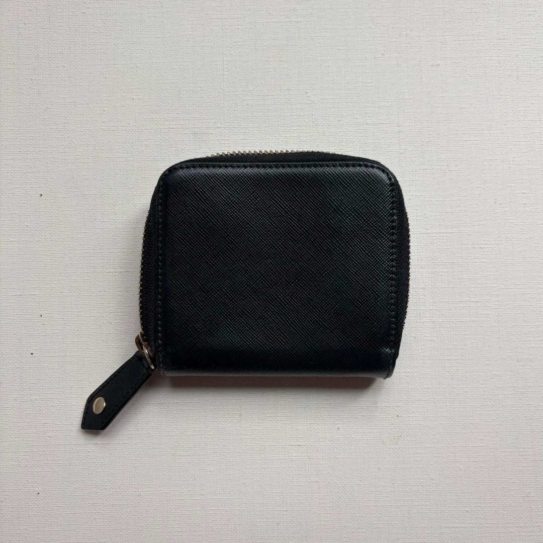 美品　Vivienne Westwood ブラック　二つ折り財布