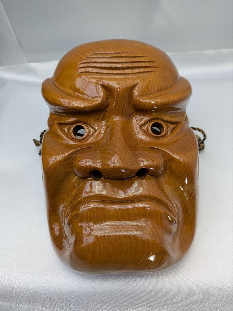 ☆b428、能面 　おおべしみ 木彫 木製 茶色 能面 装飾用