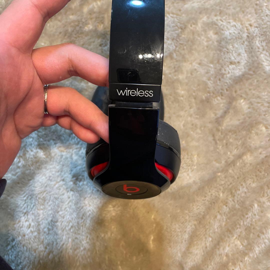 ヘッドホン beats