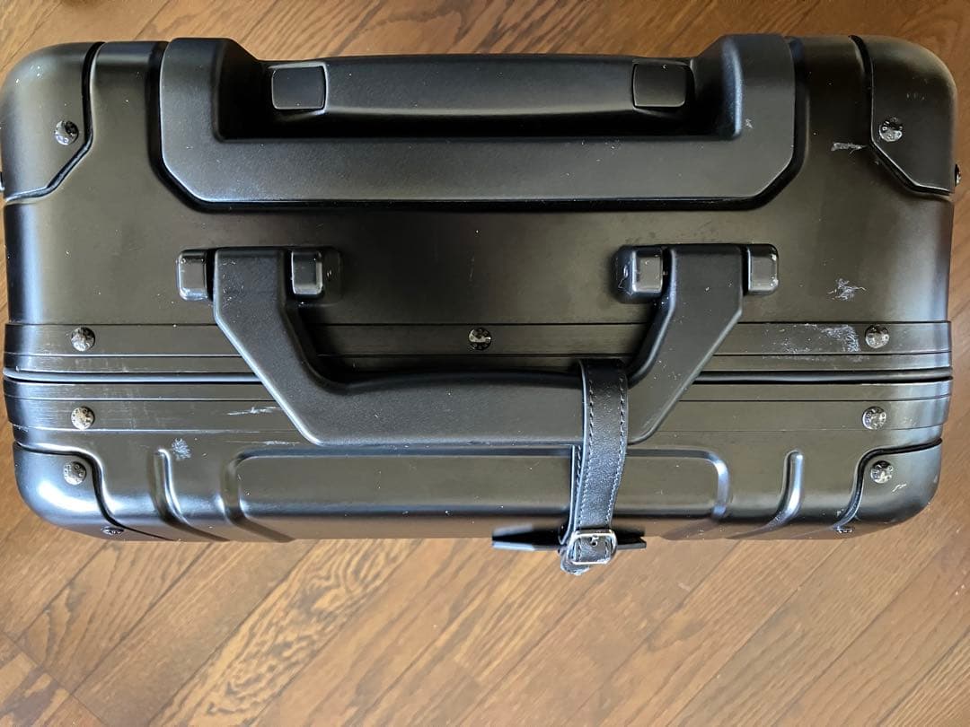 ゼロハリバートン アルミ キャリーバッグ スーツケース 機内持ち込み可能 黒