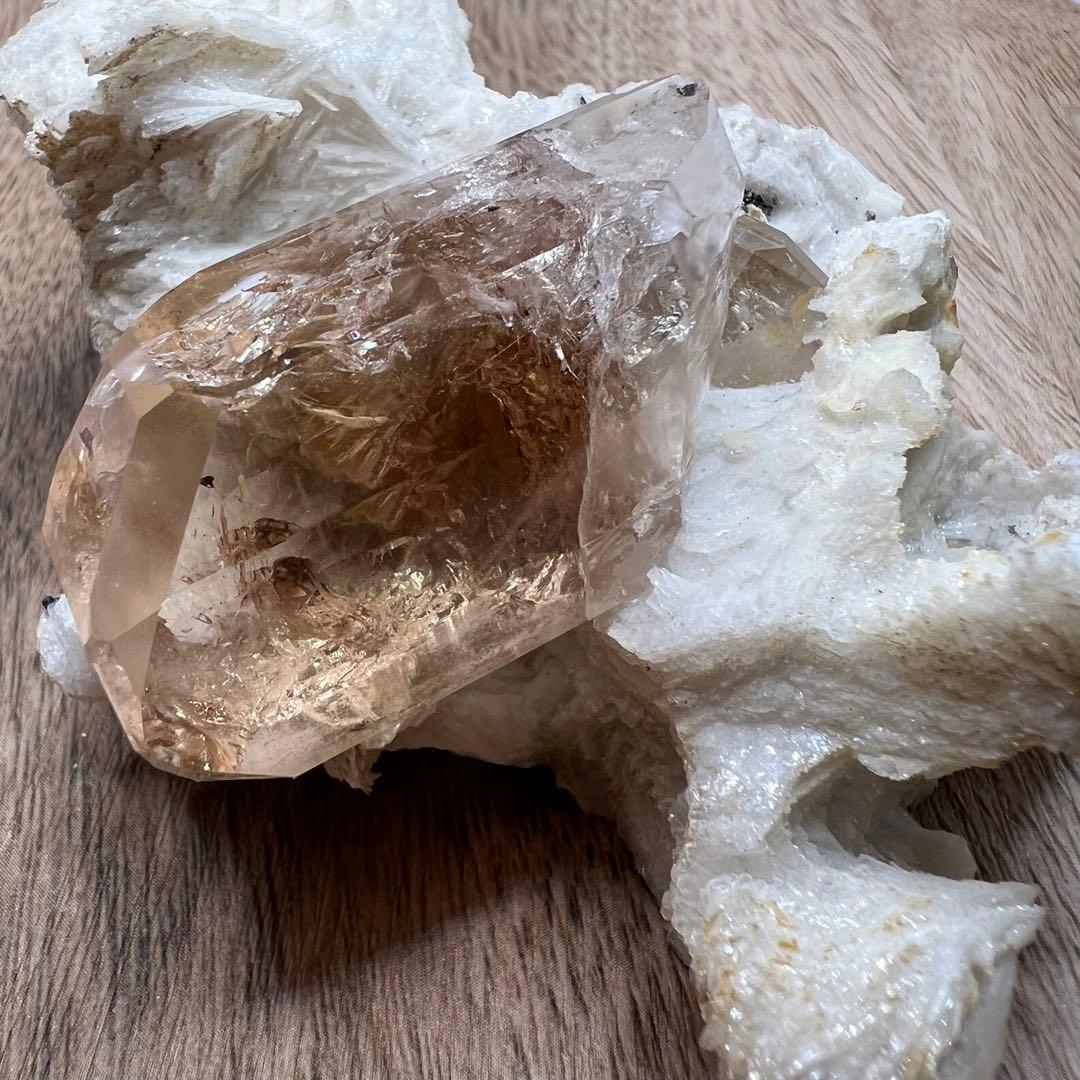 シェリーカラー トパーズ  鉱物 標本 原石