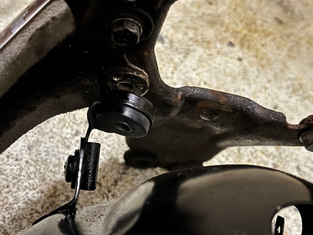 ヤマハ SR400 純正ヘッドライト、ステー