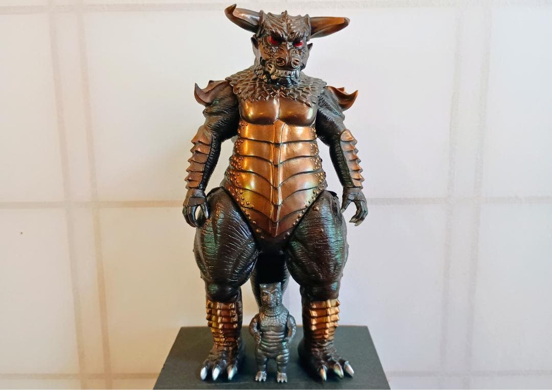 プルガサリ 伝説の大怪獣 ソフビフィギュア Tシャツ DVD 3点セット