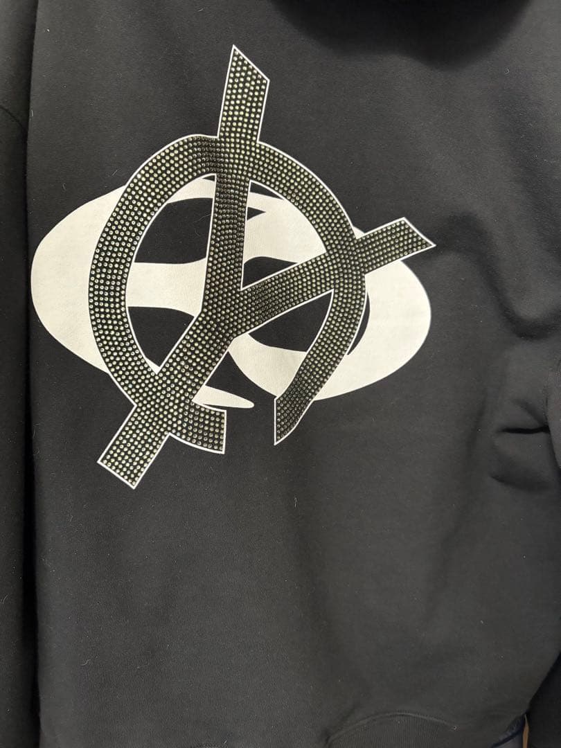 OY/オーワイ　ロゴラインストーン ジップアップパーカー