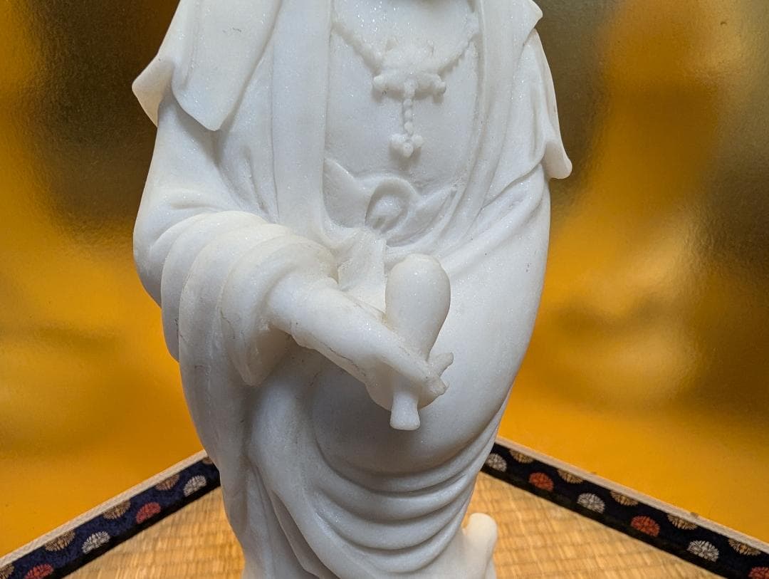 古美術　彫刻　石彫　大理石風　観音様　立像　木台付